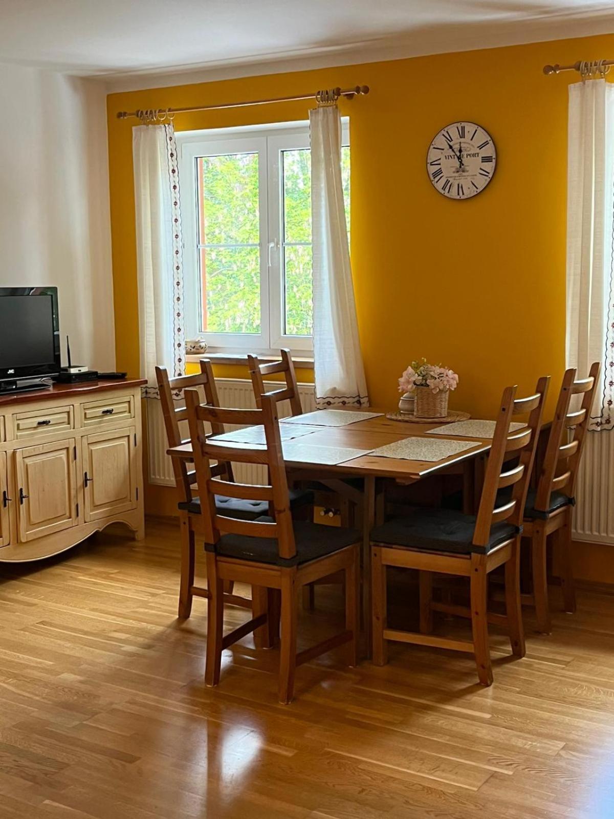 Apartman Pod Klasterem Rumburk Bagian luar foto